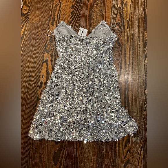 AKIRA Silver sequin Dress with teal rhinestones - Picture 6 of 6